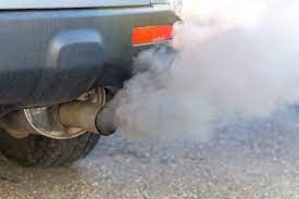 Fumée Blanche sur Voiture Diesel : Quelles Sont les Causes et Comment Réagir ?